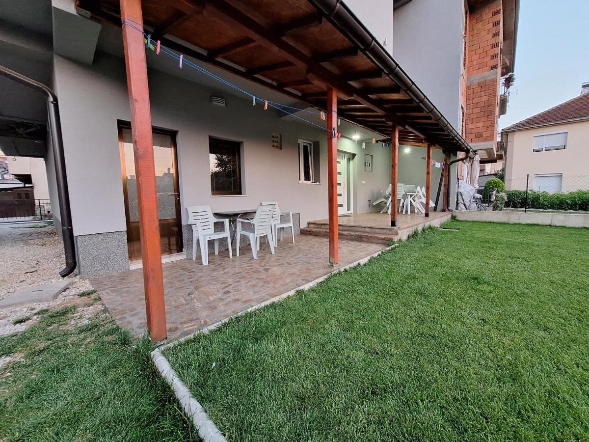 Studio Apartments Oleg Ohri Dış mekan fotoğraf