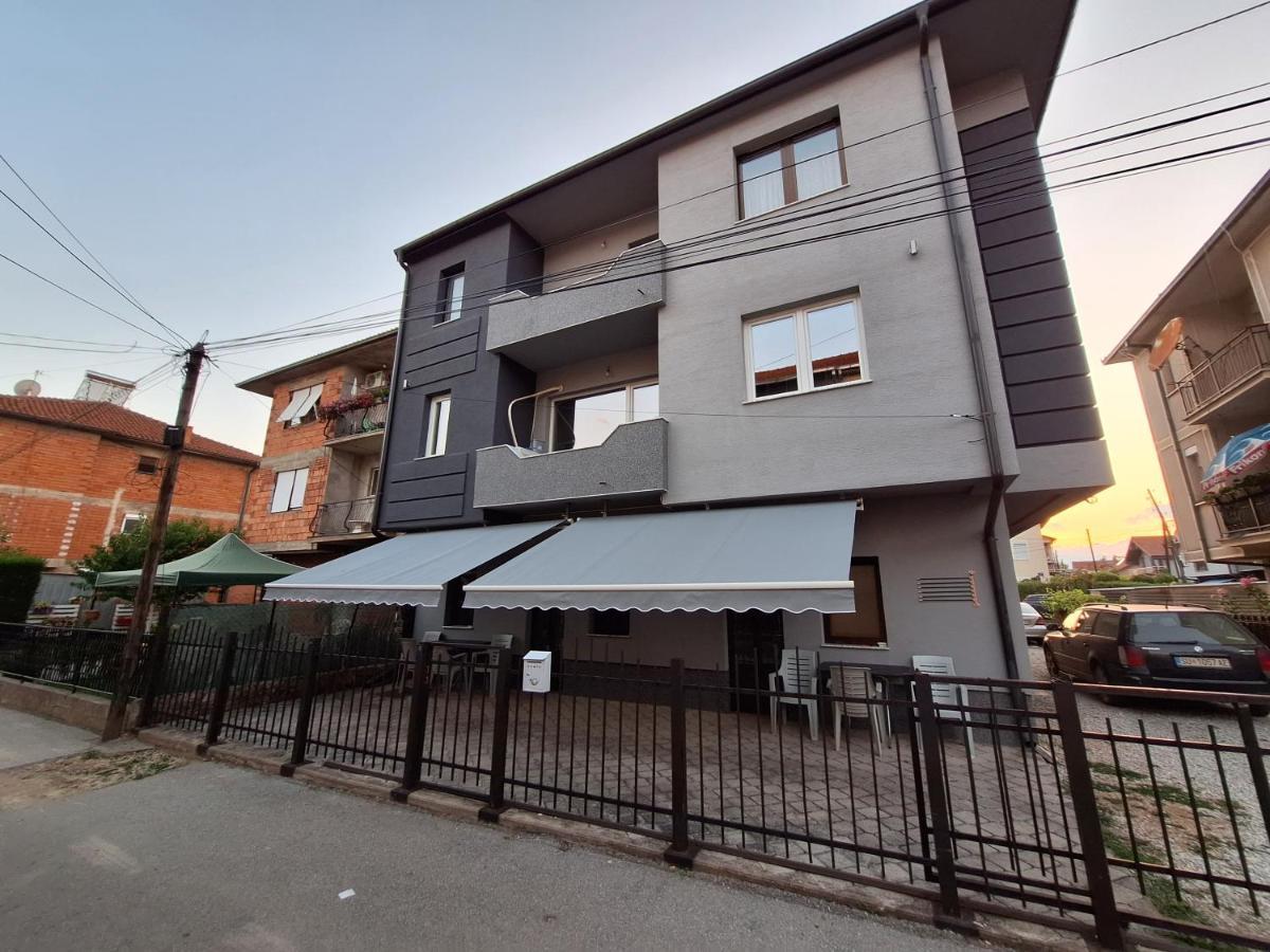 Studio Apartments Oleg Ohri Dış mekan fotoğraf